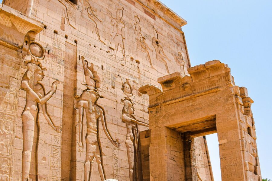 Guided Tour to High Dam, the Obelisk & Philae Temple by Motorboat